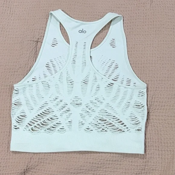 ALO Yoga Women’s Light Green Cut-Out Tank Top - Picture 1 of 3